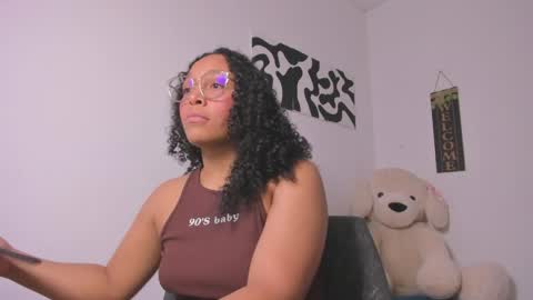Snapshot of desty_y chatting on April 7, 2026, 11:15 pm desty_y online show from April 7, 2026, 11:15 pm