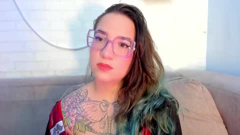 Snapshot of deva_blue chatting on February 27, 2025, 4:31 am Deva Blue online show from February 27, 2025, 4:31 am