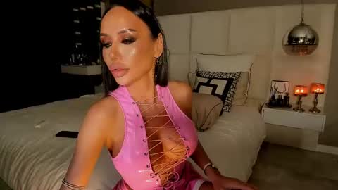 Snapshot of devil_bby chatting on July 20, 2026, 10:39 am Devil bb online show from July 20, 2026, 10:39 am