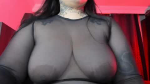 Snapshot of devilfox29 chatting on May 23, 2026, 5:56 am L I NA online show from May 23, 2026, 5:56 am