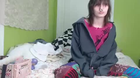 poutyangel online show from October 23, 2025, 11:03 pm