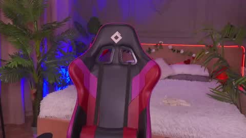 Snapshot of devilinee chatting on February 11, 2025, 10:04 am devilinee online show from February 11, 2025, 10:04 am