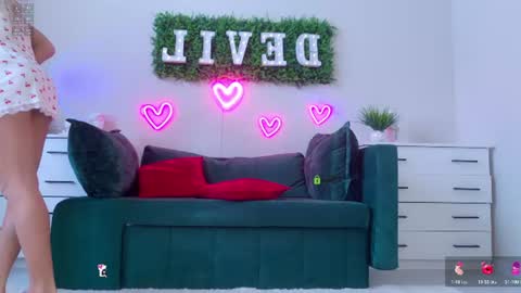 Devill2222 online show from June 21, 2026, 12:52 pm