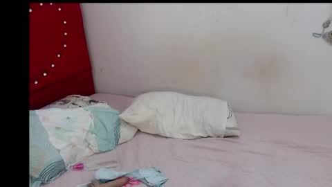 Snapshot of devorasexy2 chatting on May 23, 2026, 2:10 pm Devora.. online show from May 23, 2026, 2:10 pm