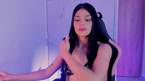Sara 3 online show from April 26, 2026, 7:44 pm