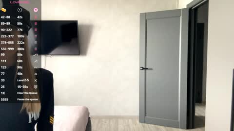 dewdropdoll online show from May 20, 2026, 10:21 am