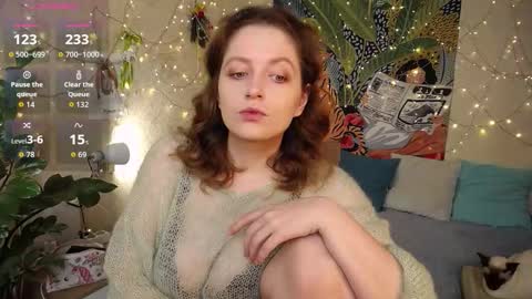 Sophie online show from November 18, 2025, 11:26 pm