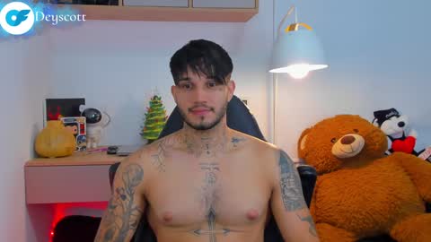 JULIAN online show from December 13, 2024, 4:00 am