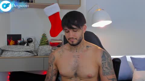 JULIAN online show from December 24, 2024, 8:38 pm