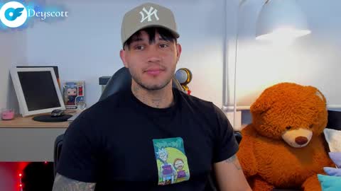 JULIAN online show from February 22, 2025, 11:13 pm