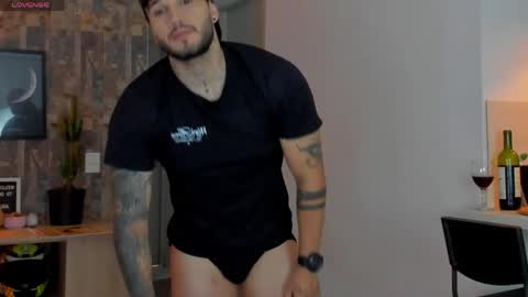 JULIAN online show from May 2, 2026, 11:54 pm