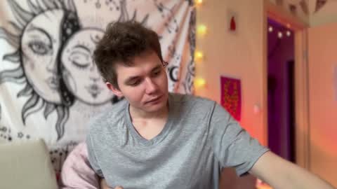 Snapshot of di_n_alex chatting on December 27, 2024, 9:50 am Di Alex online show from December 27, 2024, 9:50 am