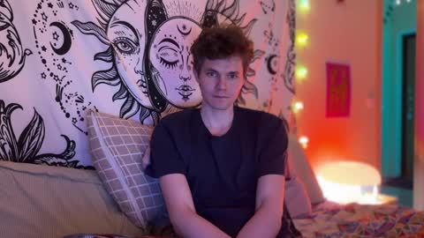 Snapshot of di_n_alex chatting on January 9, 2025, 4:06 pm Di Alex online show from January 9, 2025, 4:06 pm