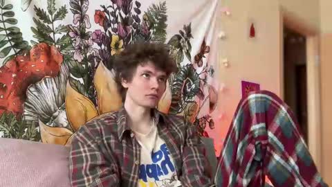 Snapshot of di_n_alex chatting on March 1, 2025, 11:06 am Di Alex online show from March 1, 2025, 11:06 am