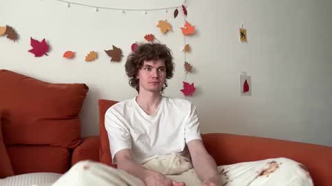 Snapshot of di_n_alex chatting on October 23, 2025, 8:46 am Di Alex online show from October 23, 2025, 8:46 am