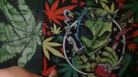 Yeti online show from October 19, 2025, 5:02 pm