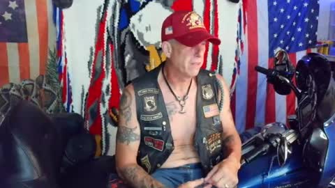 Snapshot of diabolic_yeti76 chatting on June 13, 2026, 12:14 pm Yeti online show from June 13, 2026, 12:14 pm