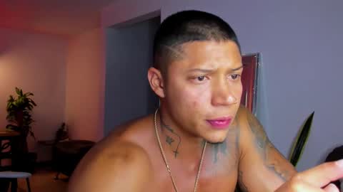 Snapshot of diagostone chatting on December 10, 2024, 4:56 am Diego online show from December 10, 2024, 4:56 am