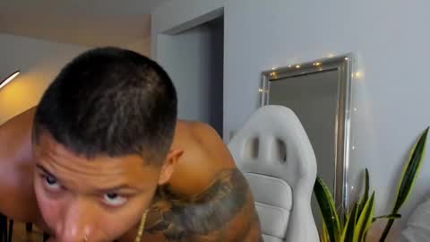 Snapshot of diagostone chatting on December 20, 2024, 3:36 am Diego online show from December 20, 2024, 3:36 am