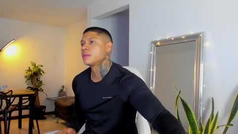 Snapshot of diagostone chatting on December 22, 2024, 3:11 am Diego online show from December 22, 2024, 3:11 am