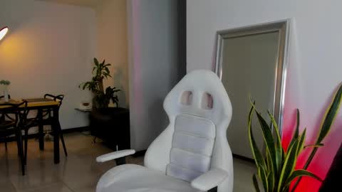 Snapshot of diagostone chatting on January 4, 2025, 2:25 am Diego online show from January 4, 2025, 2:25 am