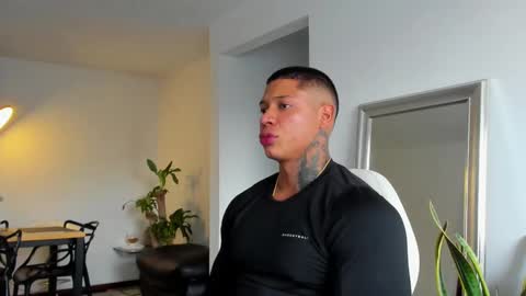 Snapshot of diagostone chatting on January 11, 2025, 10:29 pm Diego online show from January 11, 2025, 10:29 pm