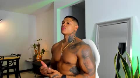 Snapshot of diagostone chatting on February 12, 2025, 3:29 am Diego online show from February 12, 2025, 3:29 am