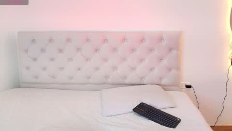 Diamond  online show from December 18, 2025, 12:33 pm