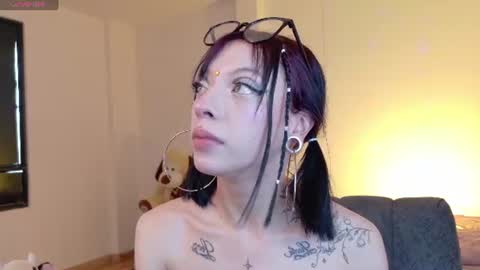 Diamond  online show from July 28, 2026, 3:21 pm