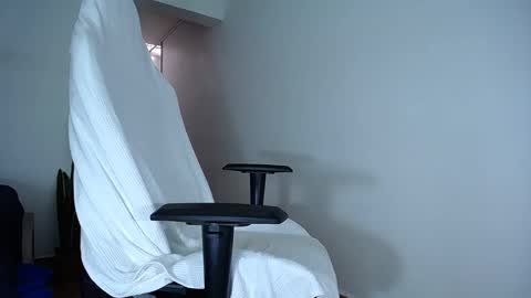 Snapshot of diamond_black00 chatting on January 26, 2025, 5:23 pm MaSSimo online show from January 26, 2025, 5:23 pm