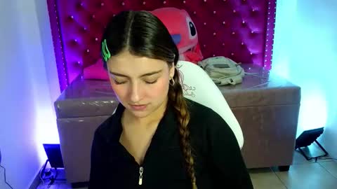 diamond_juliana_ online show from April 30, 2026, 3:13 am