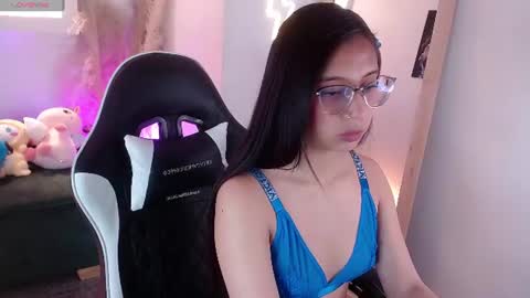 Snapshot of diamond_rose_as chatting on July 6, 2026, 7:38 pm diamond_rose_as online show from July 6, 2026, 7:38 pm