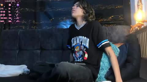 diamond_twink online show from November 8, 2025, 4:01 am