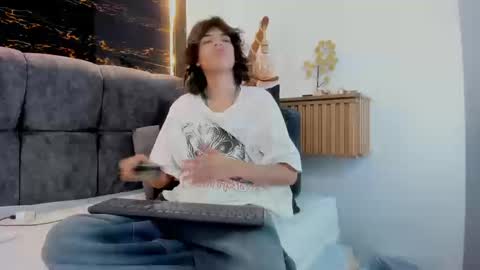 diamond_twink online show from March 14, 2026, 2:00 pm