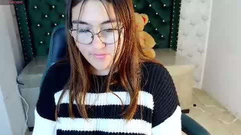 Snapshot of diamondfox_m chatting on July 28, 2026, 7:39 pm Your Diamond online show from July 28, 2026, 7:39 pm