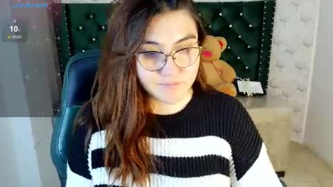 Snapshot of diamondfox_m chatting on July 31, 2026, 1:10 pm Your Diamond online show from July 31, 2026, 1:10 pm