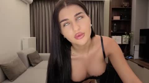 Iris online show from March 3, 2026, 8:15 pm