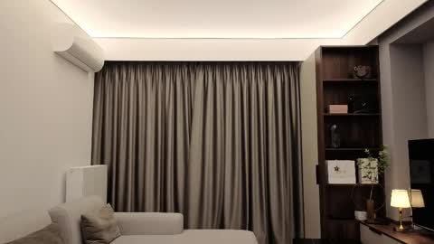 Iris online show from May 31, 2026, 7:37 pm