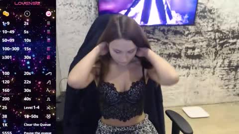 diamr online show from December 2, 2025, 5:52 pm