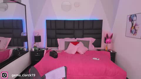 Diana Tamayo online show from October 21, 2025, 8:42 pm