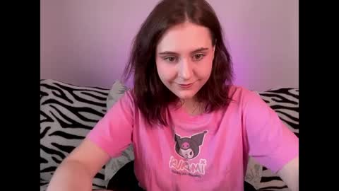 Snapshot of diana_floweri chatting on July 1, 2026, 8:38 am Diana online show from July 1, 2026, 8:38 am
