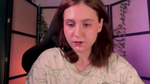 Snapshot of diana_floweri chatting on July 2, 2026, 10:32 am Diana online show from July 2, 2026, 10:32 am