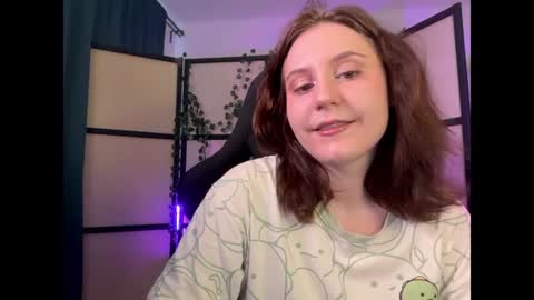 Snapshot of diana_floweri chatting on July 24, 2026, 10:02 am Diana online show from July 24, 2026, 10:02 am