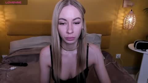 Snapshot of diana_garrett chatting on February 9, 2025, 8:44 am Diana online show from February 9, 2025, 8:44 am