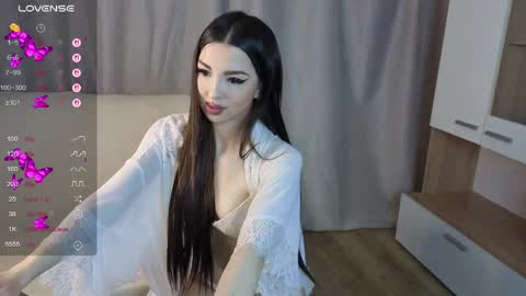 Snapshot of diana_lore chatting on May 28, 2026, 7:33 pm diana_lore online show from May 28, 2026, 7:33 pm