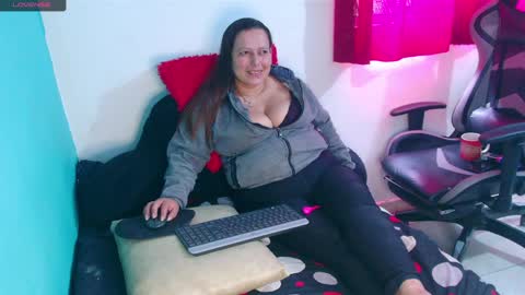 Diana Lozano online show from April 12, 2026, 4:23 pm