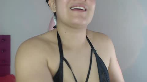 Snapshot of diana_muscle chatting on May 14, 2026, 1:01 am diana online show from May 14, 2026, 1:01 am