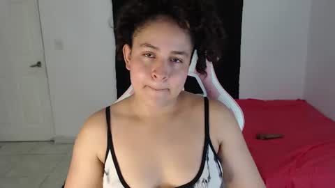 Snapshot of diana_muscle chatting on June 12, 2026, 12:53 am diana online show from June 12, 2026, 12:53 am