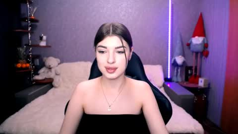 DIANA  online show from December 17, 2025, 9:32 pm