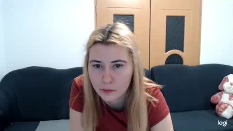 dianasmiey7 online show from March 6, 2025, 5:43 pm